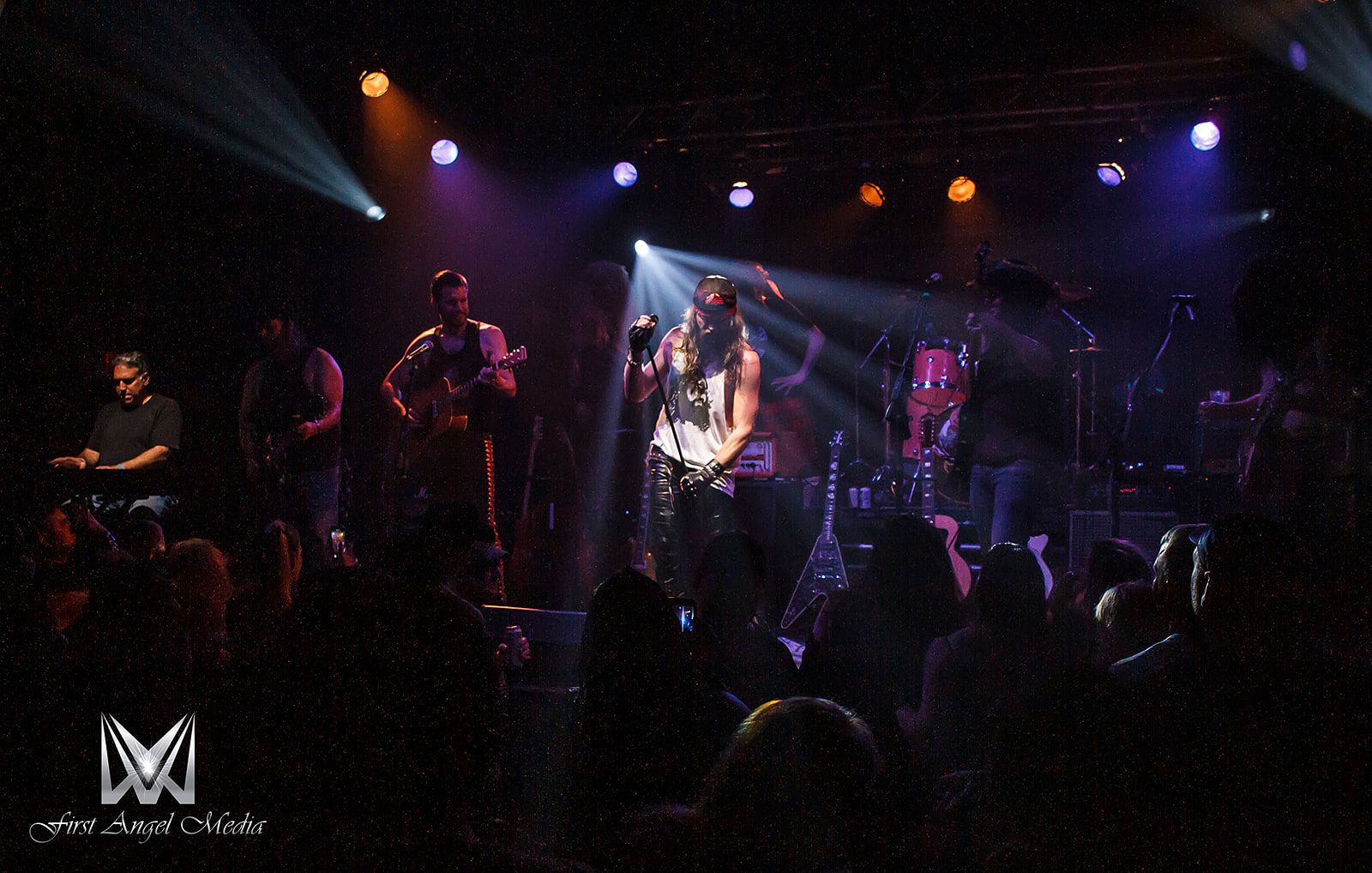 Livewire & Yinz N Roses - Live Arena Concert Tickets at Sunny Days