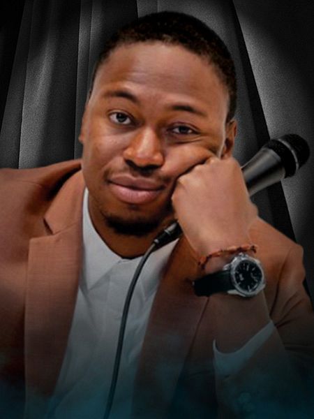 Ola Dada performing at House of Comedy