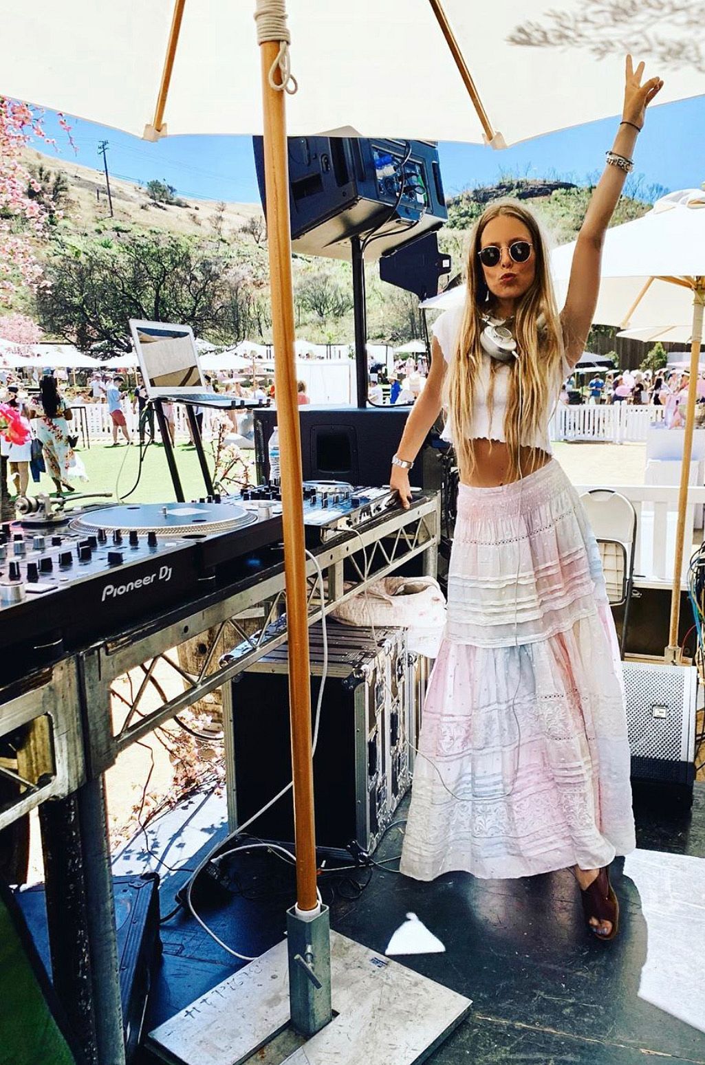 【期間限定33%off】The rose There's model kit coming in hot t the Citrus Heights Cave tonight